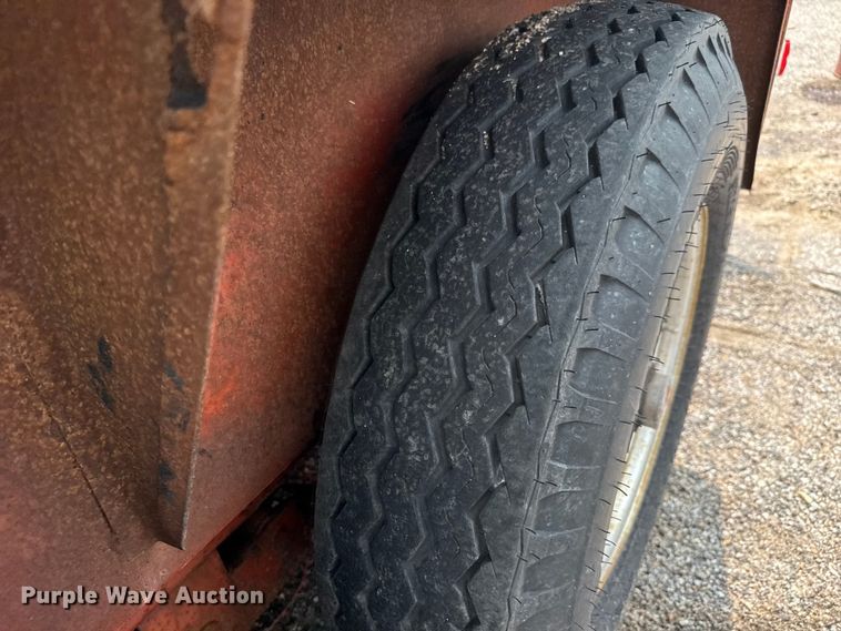 image for item DU6838 1991 Ditch Witch tilt deck equipment trailer