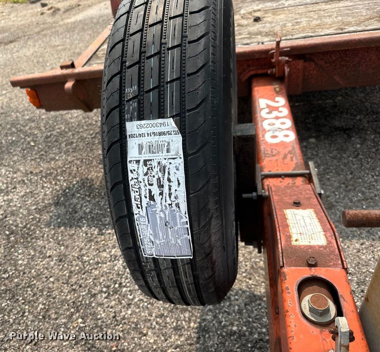 image for item DU6838 1991 Ditch Witch tilt deck equipment trailer