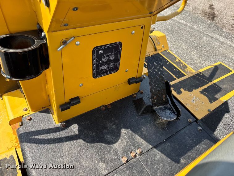 image for item DU6839 2016 Vermeer RTX 1250 rock saw