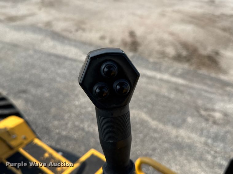 image for item DU6839 2016 Vermeer RTX 1250 rock saw