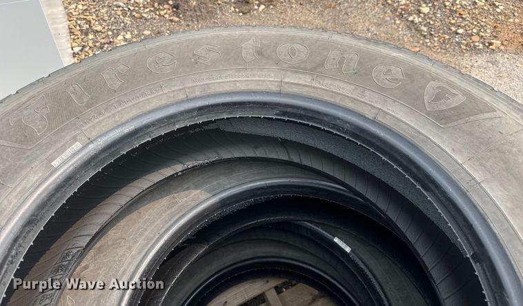 image for item DU6840 (7) Firestone FD691 11R24.5 tires