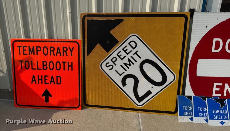 image for item DU6847 Approximately 44 signs 