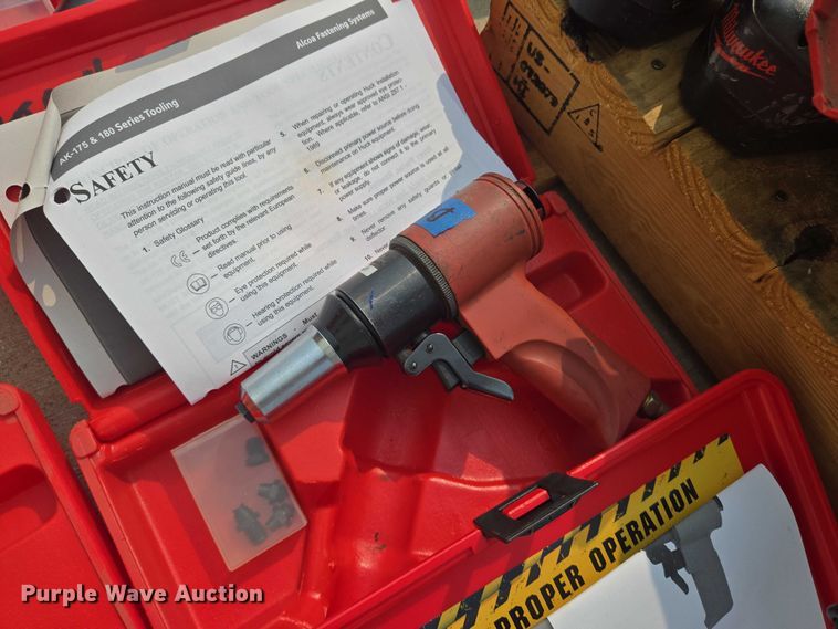 image for item DU6848 Tools