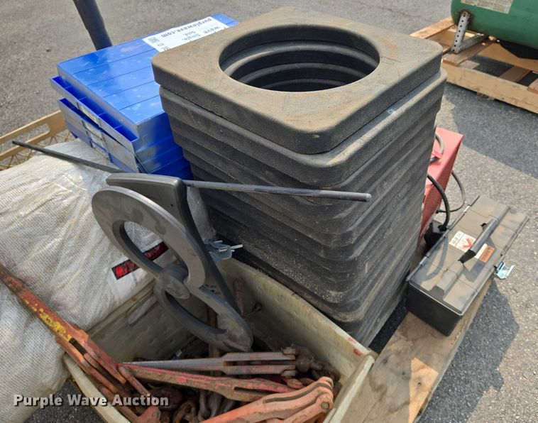 image for item DU6849 Tools