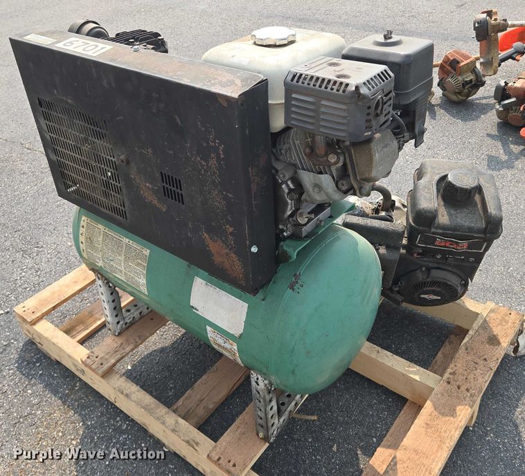 image for item DU6850 Speedaire air compressor