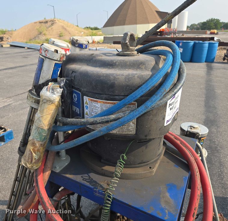 image for item DU6855 Graco XP70 epoxy sprayer