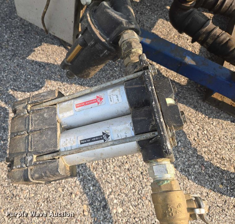 image for item DU6855 Graco XP70 epoxy sprayer