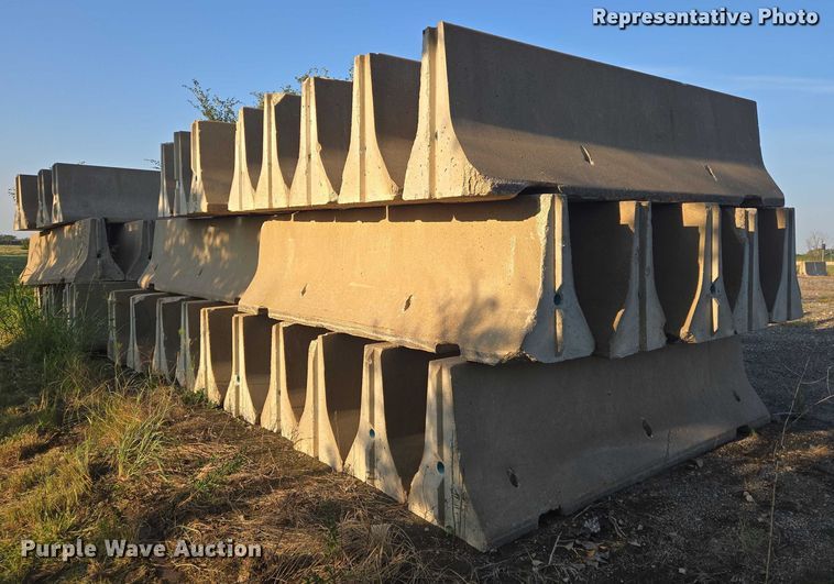 image for item DU6883 (8) concrete barriers