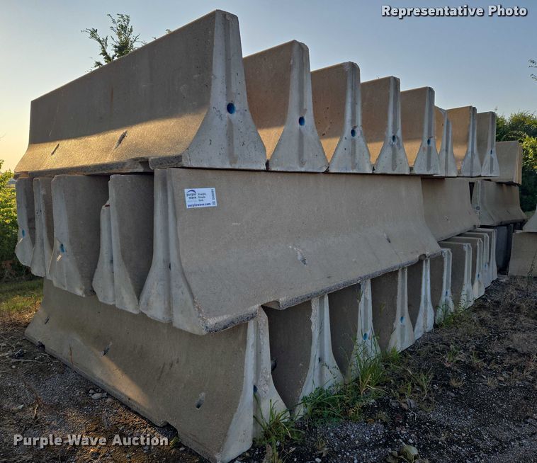 image for item DU6883 (8) concrete barriers