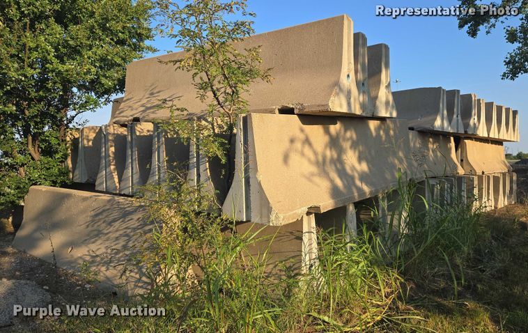 image for item DU6887 (8) concrete barriers