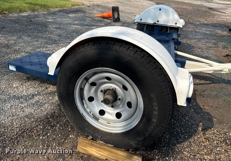 image for item DY0459 Master Tow car dolly