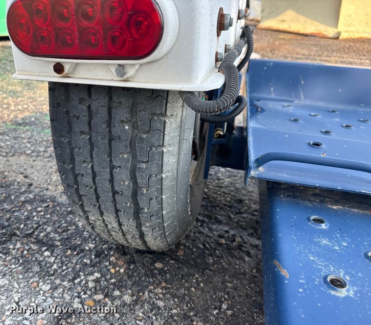 image for item DY0459 Master Tow car dolly