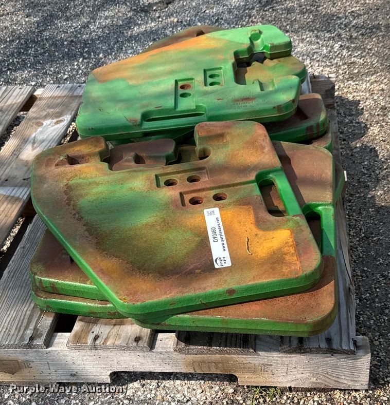 image for item DY0460 (8) John Deere RR127764 47KG suitcase weights