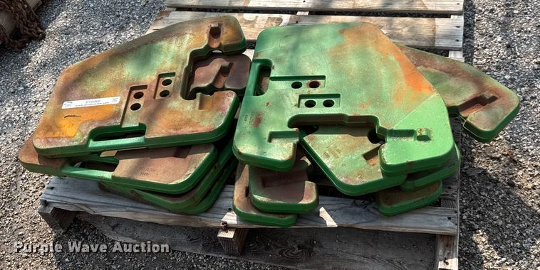 image for item DY0460 (8) John Deere RR127764 47KG suitcase weights