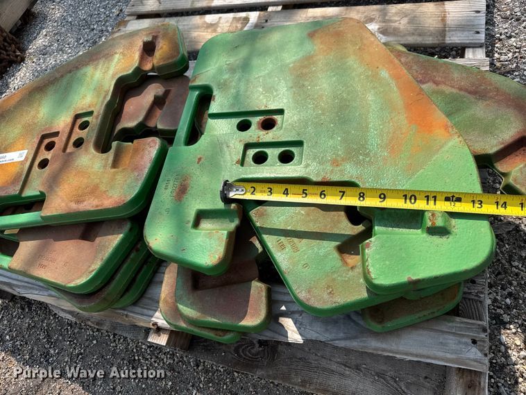 image for item DY0460 (8) John Deere RR127764 47KG suitcase weights