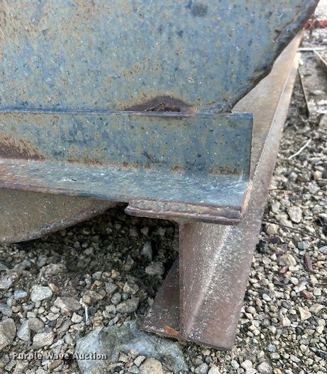 image for item DZ6154 Fuel tank