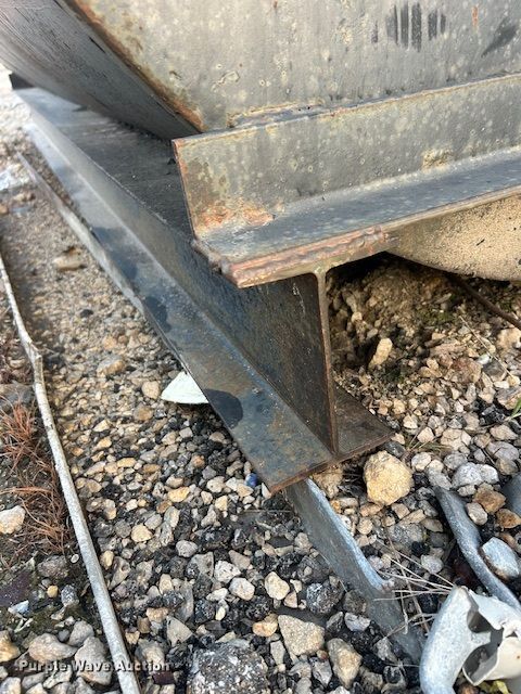 image for item DZ6154 Fuel tank