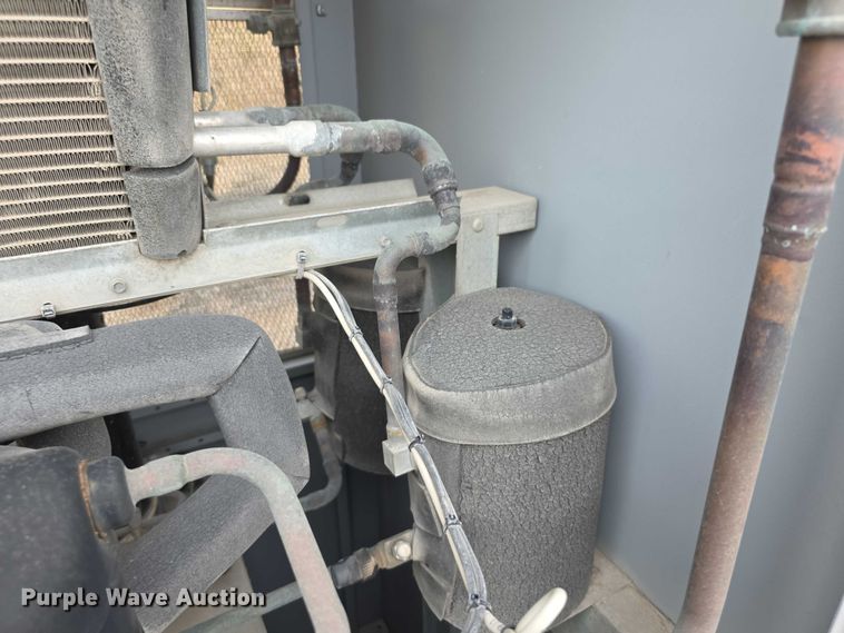 image for item DZ6157 2017 Johnson Thermal JTSUET20DIA1WL chiller