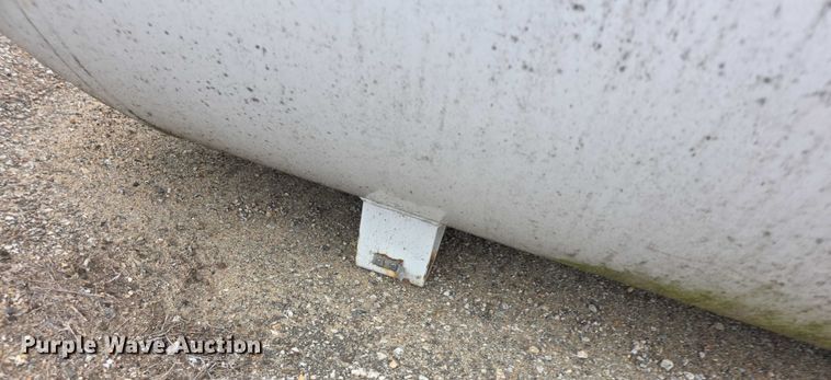 image for item DZ6158 2011 American Welding & Tank propane tank