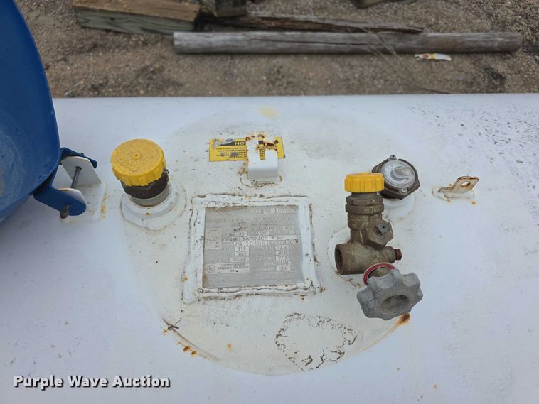 image for item DZ6158 2011 American Welding & Tank propane tank