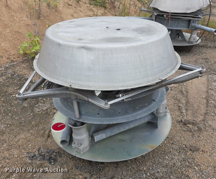 image for item DZ6160 (2) light poles