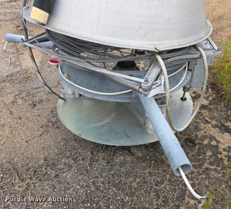 image for item DZ6160 (2) light poles