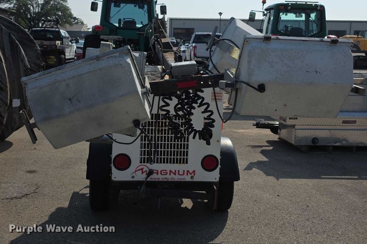 image for item DZ6184 Magnum MLT3060MMH light plant