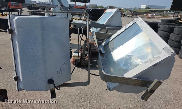 image for item DZ6184 Magnum MLT3060MMH light plant