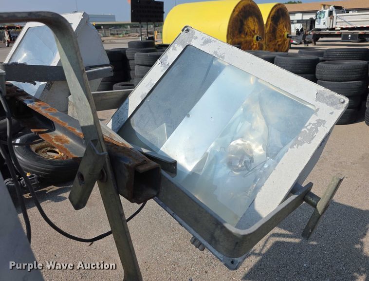 image for item DZ6184 Magnum MLT3060MMH light plant