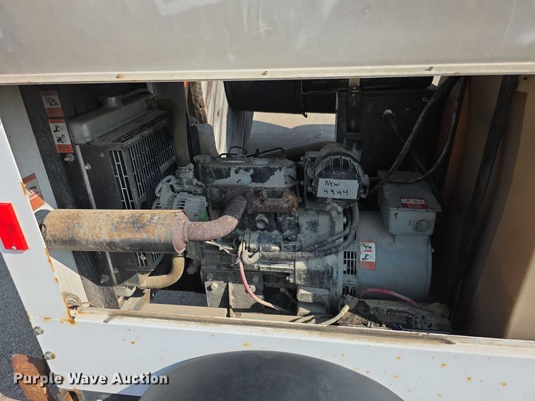 image for item DZ6184 Magnum MLT3060MMH light plant