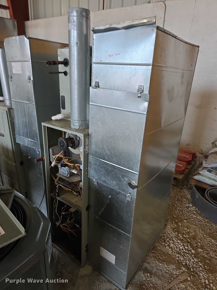 image for item DZ6217 (2) Trane AC and heat units