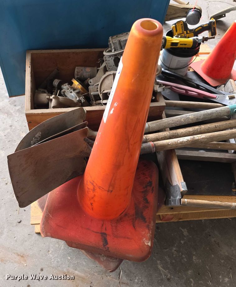 image for item DZ6229 Tools