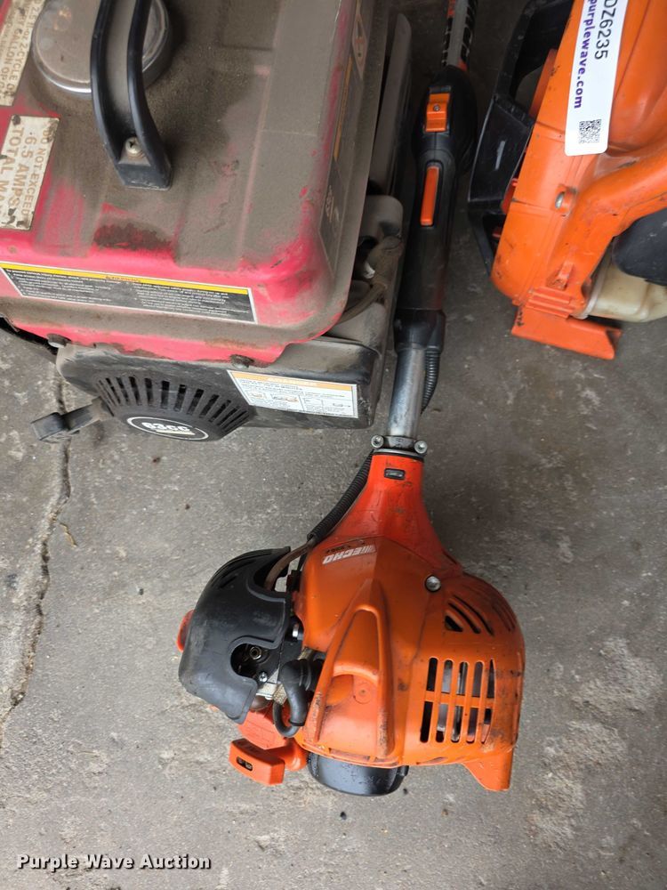 image for item DZ6235 Lawn and garden equipment