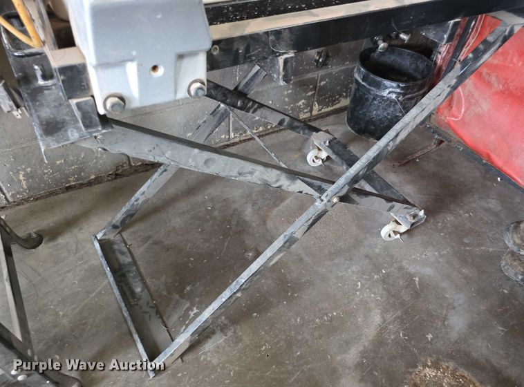 image for item DZ6240 TD TJL Industrial TC250B tile saw