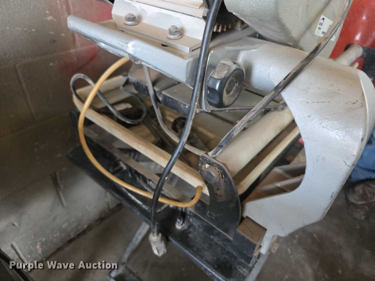 image for item DZ6240 TD TJL Industrial TC250B tile saw