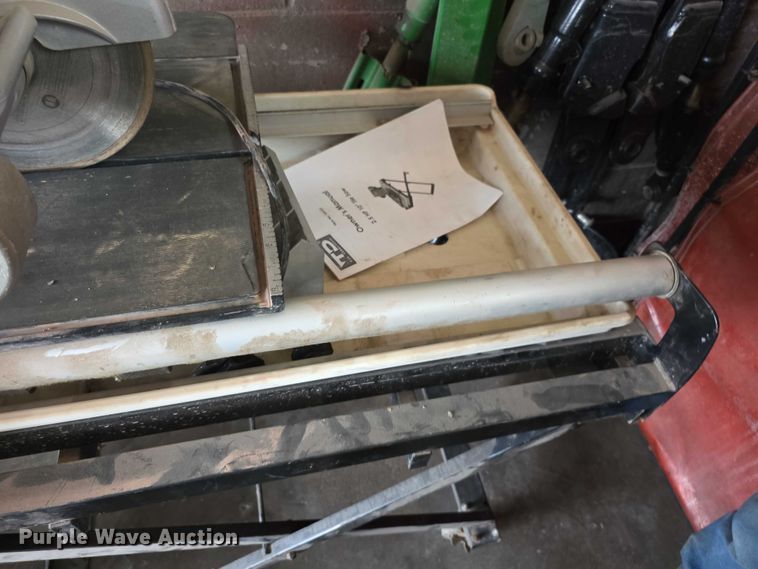 image for item DZ6240 TD TJL Industrial TC250B tile saw