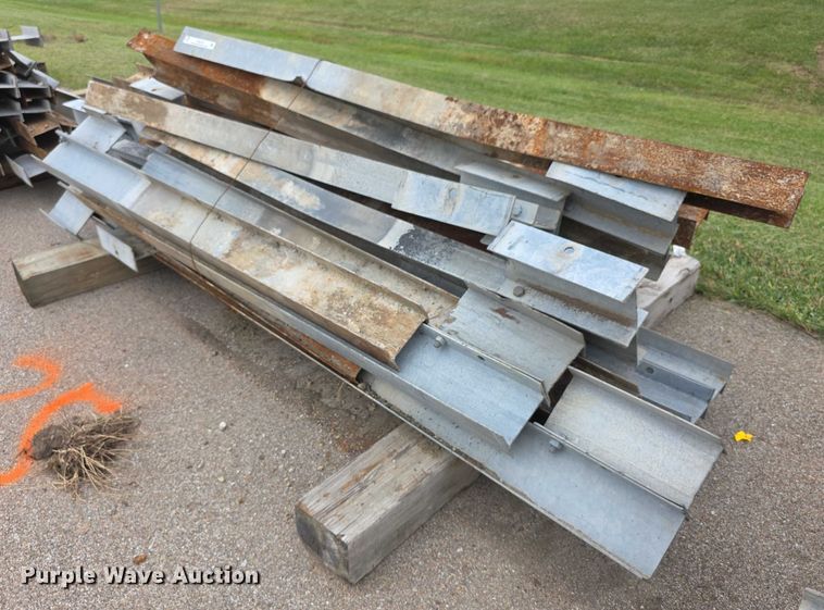 image for item DZ6279 (25) guard rail posts