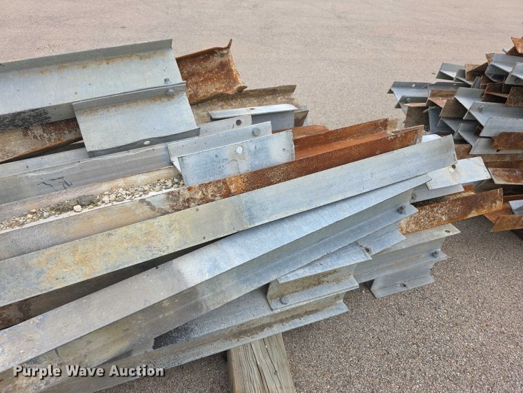 image for item DZ6279 (25) guard rail posts