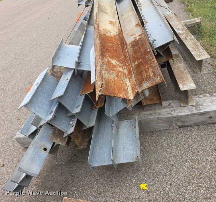 image for item DZ6279 (25) guard rail posts