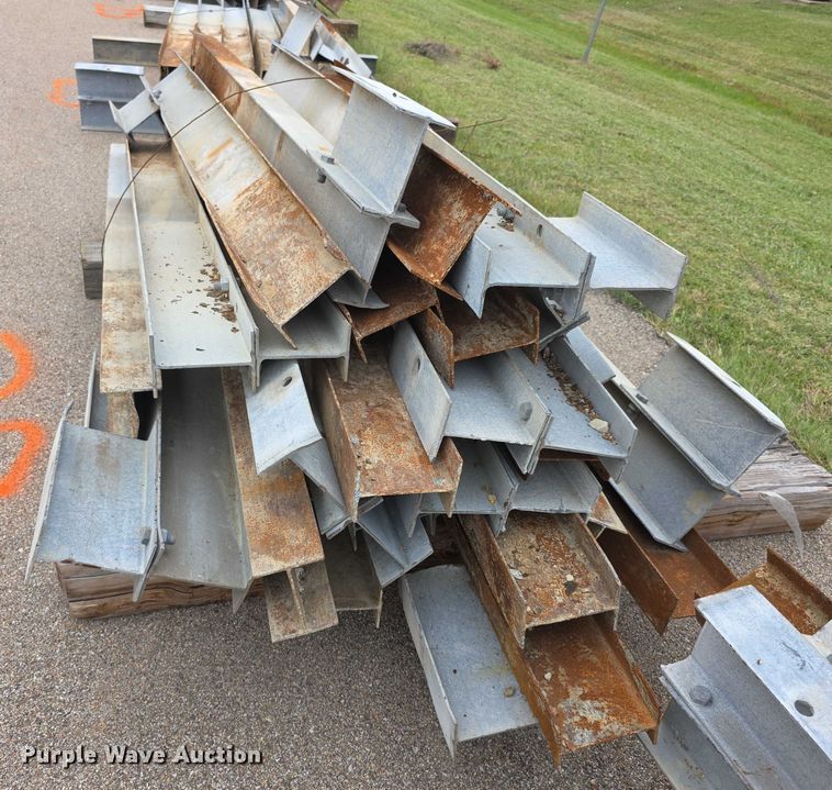 image for item DZ6280 (25) guard rail posts