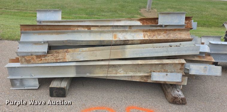 image for item DZ6280 (25) guard rail posts