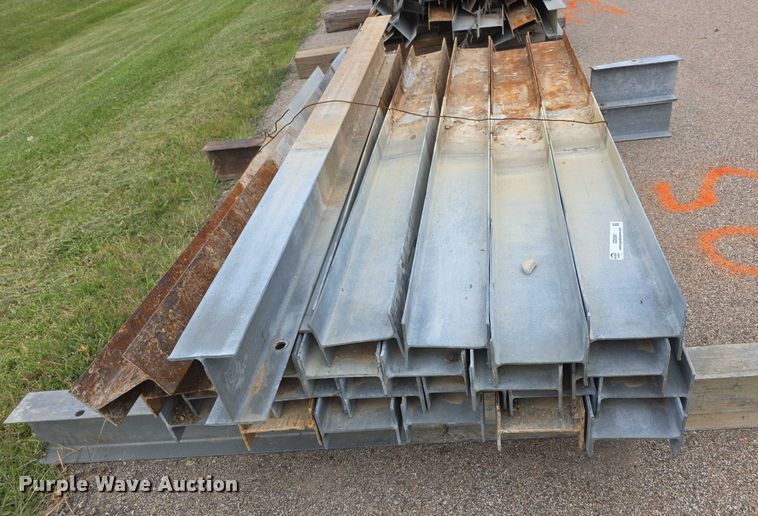 image for item DZ6281 (25) guard rail posts