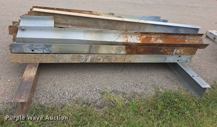 image for item DZ6281 (25) guard rail posts