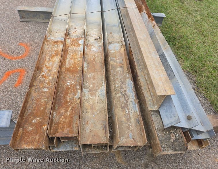 image for item DZ6281 (25) guard rail posts