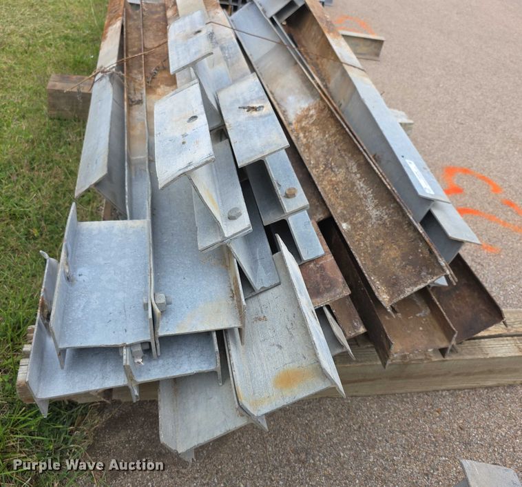 image for item DZ6282 (25) guard rail posts