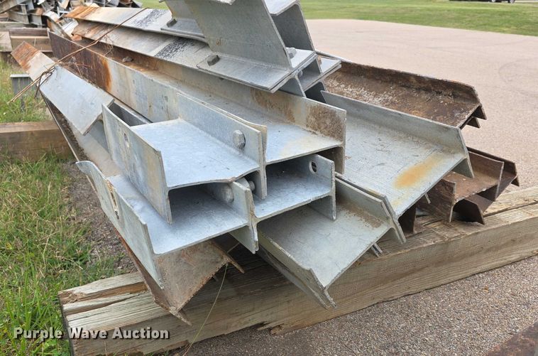 image for item DZ6282 (25) guard rail posts