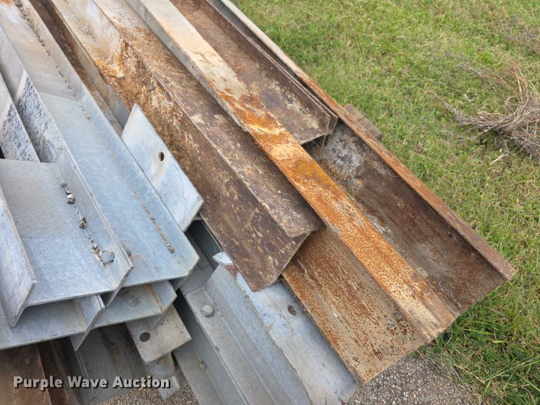 image for item DZ6282 (25) guard rail posts