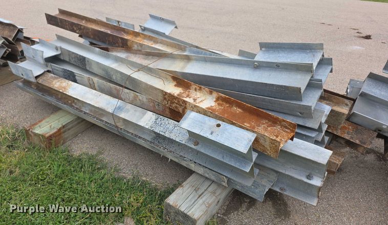 image for item DZ6283 (25) guard rail posts