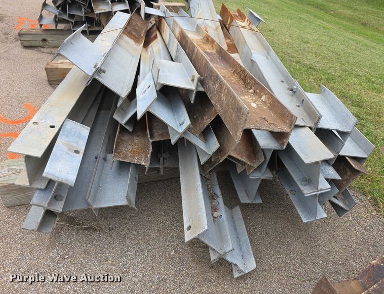 image for item DZ6283 (25) guard rail posts