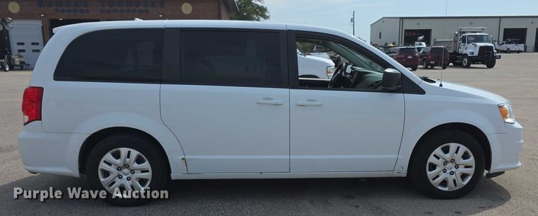 image for item EF3754 2018 Dodge  Grand Caravan  van
